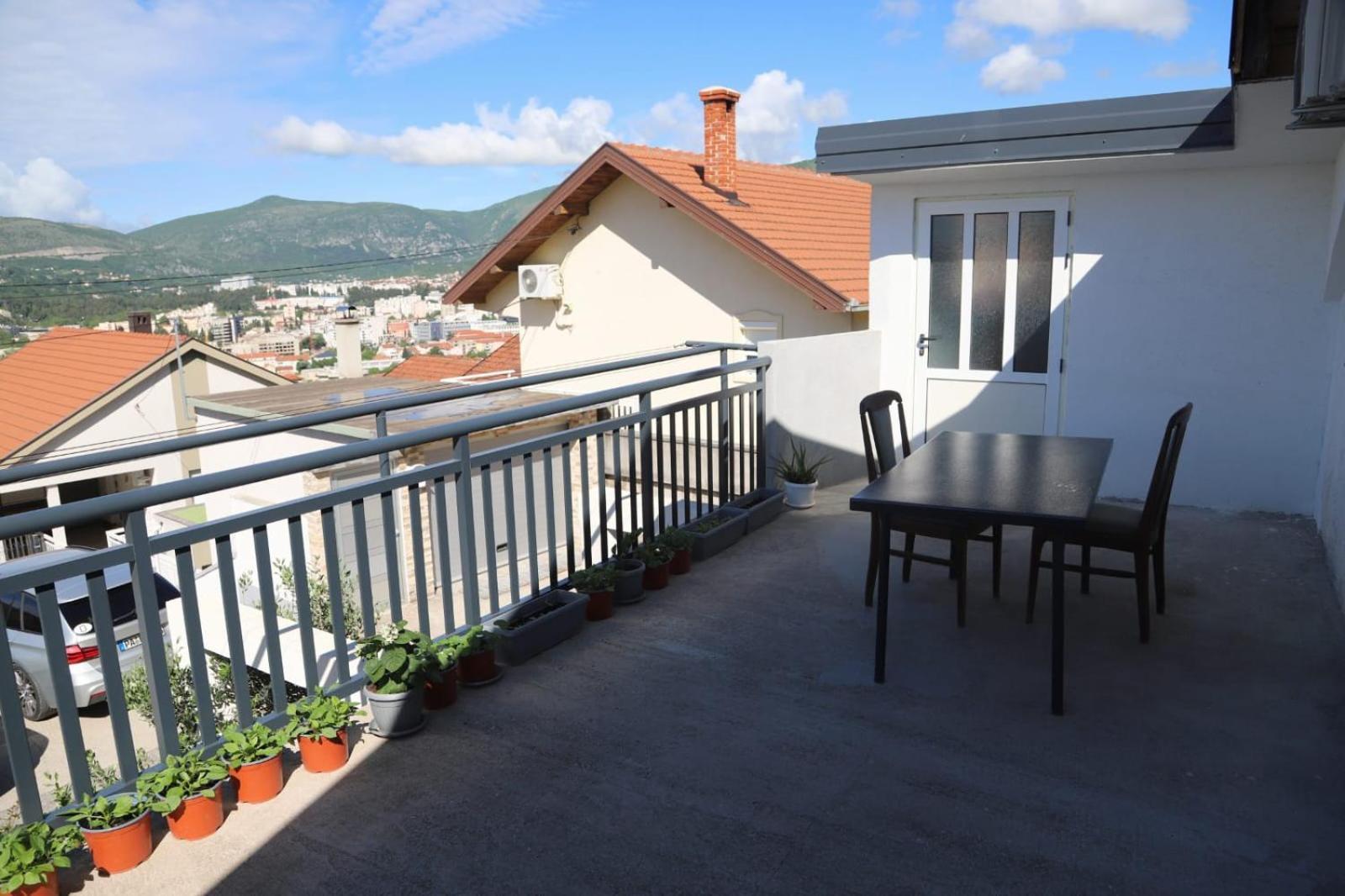 Apartman Hadze Mostar Eksteriør billede